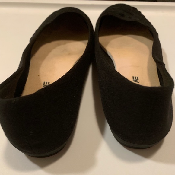 Black Falts - Picture 3 of 3